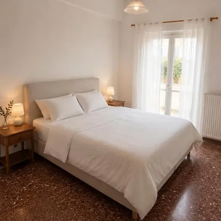 4 Minute Walk To The Budget Friendly Appartement Naxos City